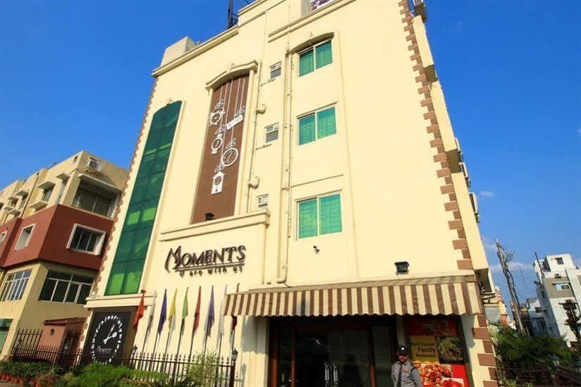 Hotel Moments Kalkutta Exterior foto